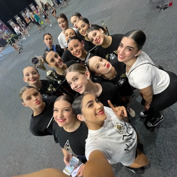 Meet your Posher, Amelia - Picture 1 of 1